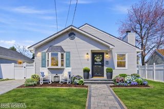 52 Pomona Boulevard, Keyport, NJ 07735