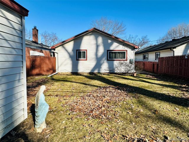 29147 Milton Avenue, Madison Heights, MI 48071