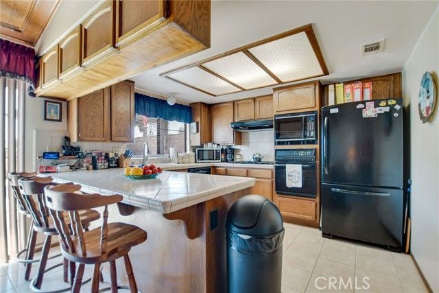 2855 Piedmont Drive, Highland, CA 92346