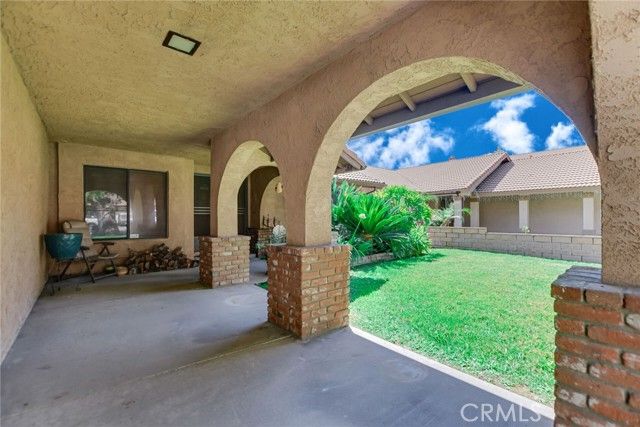 2855 Piedmont Drive, Highland, CA 92346