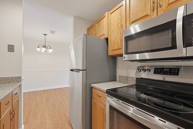 805 Franklin Crossing Road 5, Franklin, MA 02038
