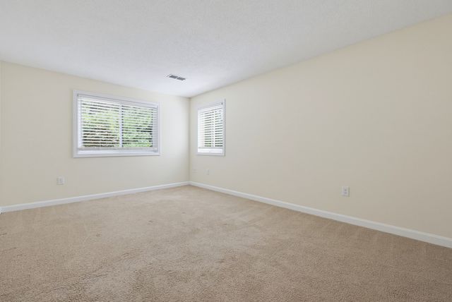 805 Franklin Crossing Road 5, Franklin, MA 02038