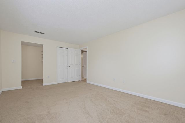 805 Franklin Crossing Road 5, Franklin, MA 02038
