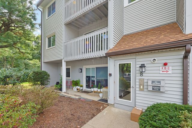 805 Franklin Crossing Road 5, Franklin, MA 02038