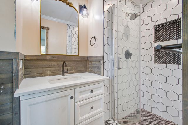 2900 Otranto Road, North Charleston, SC 29406