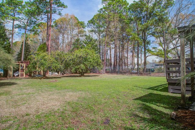 2900 Otranto Road, North Charleston, SC 29406