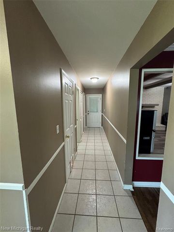 6139 Pebbleshire Circle, Grand Blanc, MI 48439