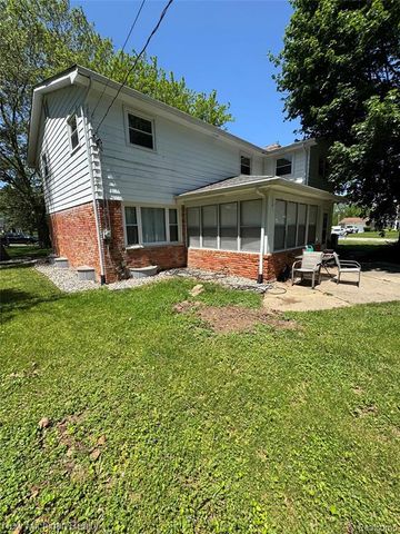 6139 Pebbleshire Circle, Grand Blanc, MI 48439