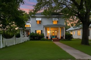 213 S Clements Street, Gainesville, TX 76240