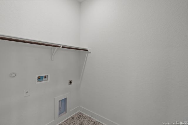 413 HINSDALE RUN, Cibolo, TX 78108