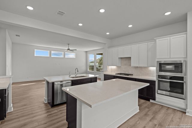 413 HINSDALE RUN, Cibolo, TX 78108