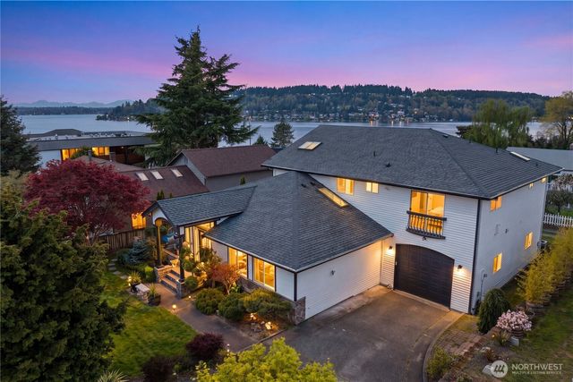814 N 32nd Street, Renton, WA 98056