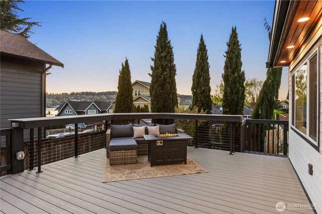 814 N 32nd Street, Renton, WA 98056