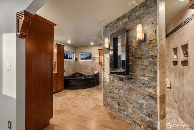 814 N 32nd Street, Renton, WA 98056