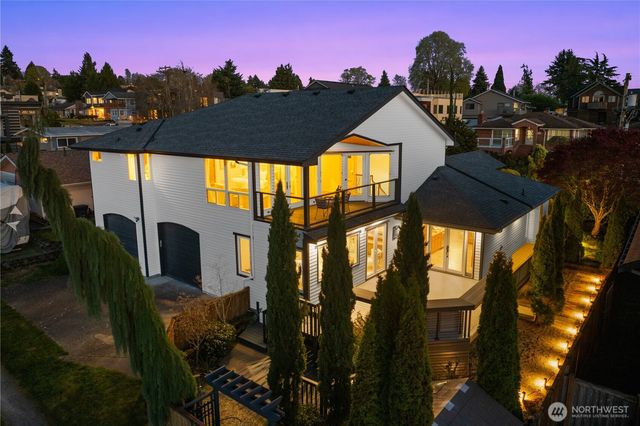 814 N 32nd Street, Renton, WA 98056
