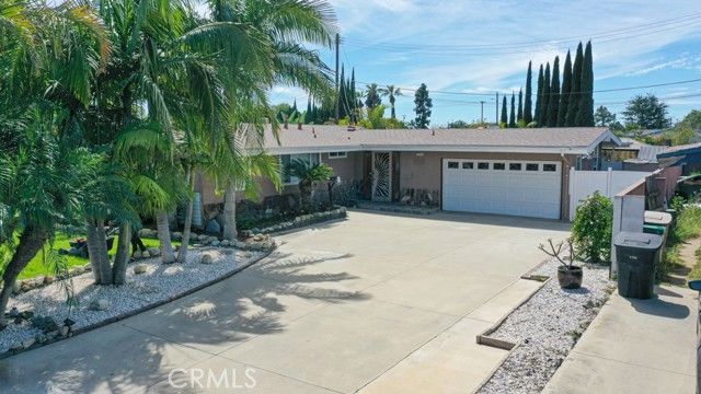 12301 Moana Way E, Garden Grove, CA 92840