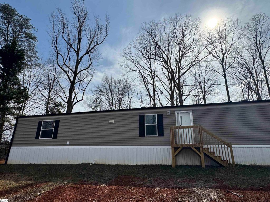 427 Circle Drive, Travelers Rest, SC 29690