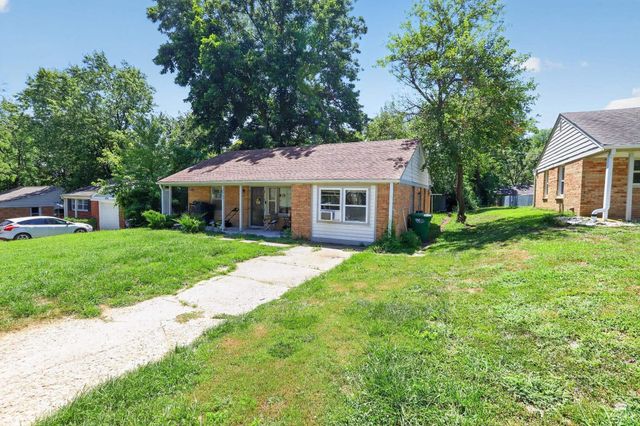 2063 Tecumseh, Manhattan, KS 66502