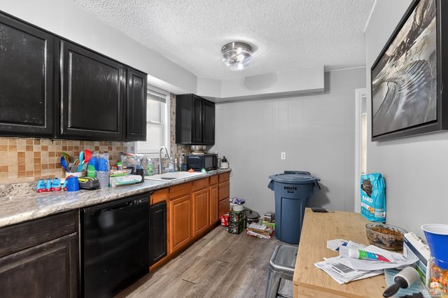 2063 Tecumseh, Manhattan, KS 66502