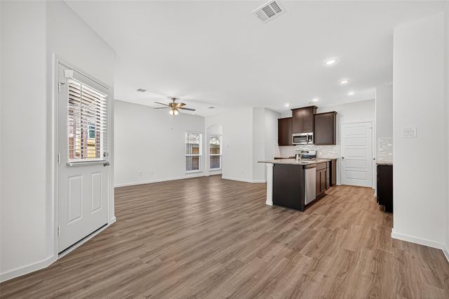 10288 Badger Run Lane, Magnolia, TX 77354