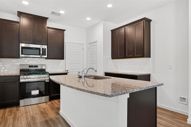 10288 Badger Run Lane, Magnolia, TX 77354