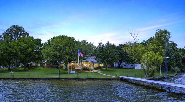 4208 Indian Creek Court, Granbury, TX 76049