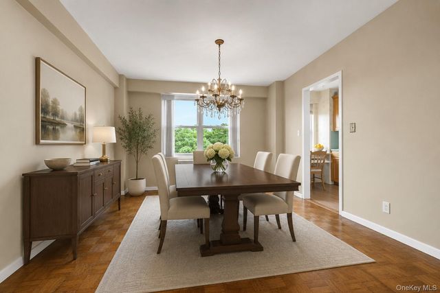 1200 Midland Avenue 9E, Bronxville, NY 10708