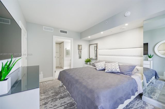801 S Miami Avenue 3706, Miami, FL 33130