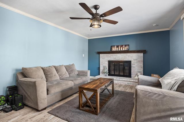 224 E NORTH LAKEVIEW Drive, East Peoria, IL 61611