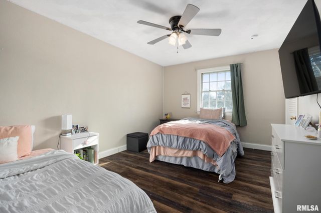 224 E NORTH LAKEVIEW Drive, East Peoria, IL 61611