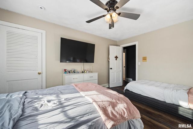 224 E NORTH LAKEVIEW Drive, East Peoria, IL 61611