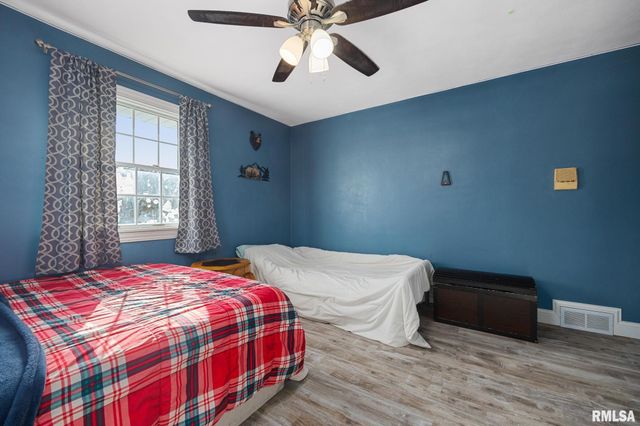 224 E NORTH LAKEVIEW Drive, East Peoria, IL 61611