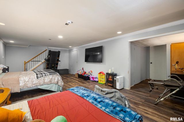 224 E NORTH LAKEVIEW Drive, East Peoria, IL 61611