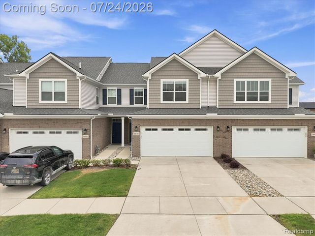 8678 Pioneer Street 9, Washington, MI 48094