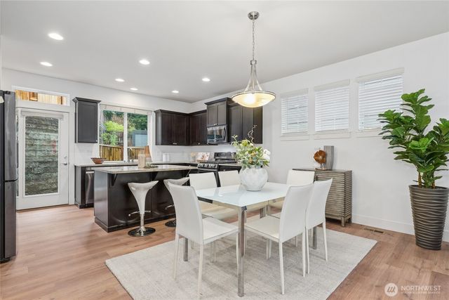 12823 65th Place W, Edmonds, WA 98026