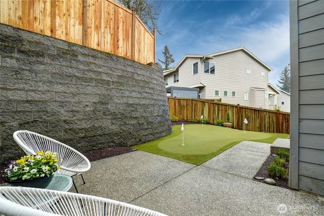 12823 65th Place W, Edmonds, WA 98026