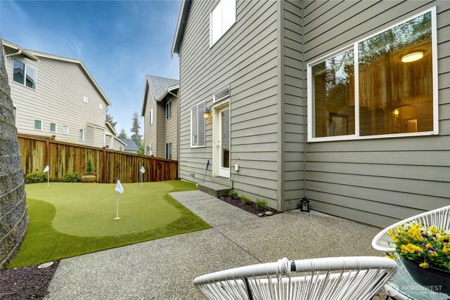 12823 65th Place W, Edmonds, WA 98026