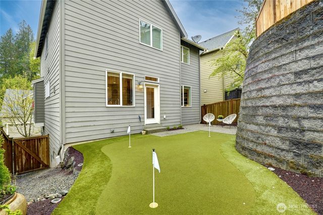12823 65th Place W, Edmonds, WA 98026