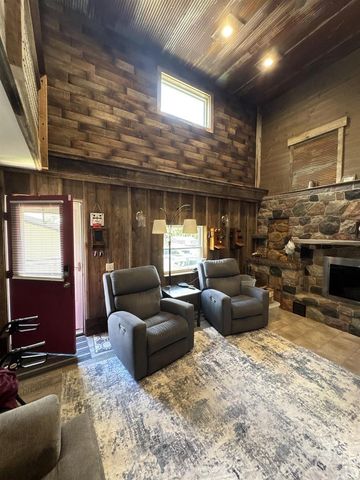 N5095 Town Hall Road, Montello, WI 53949