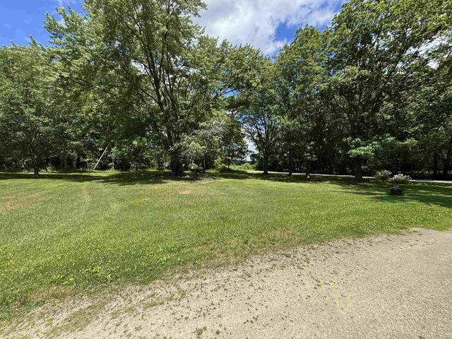 N5095 Town Hall Road, Montello, WI 53949
