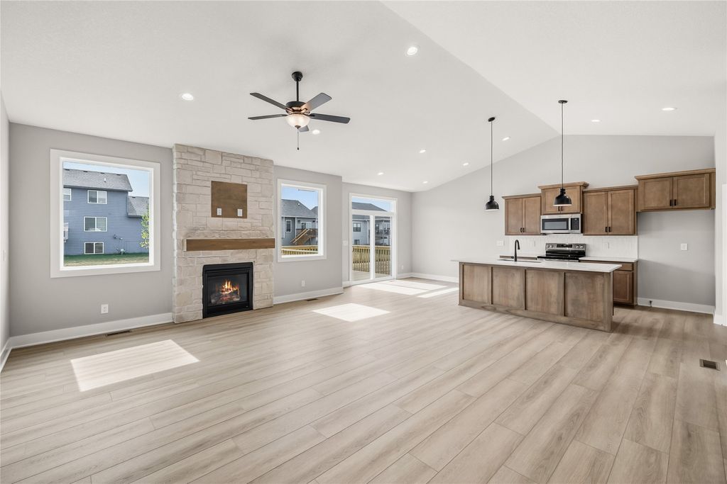 3605 NW 27th Street, Ankeny, IA 50023