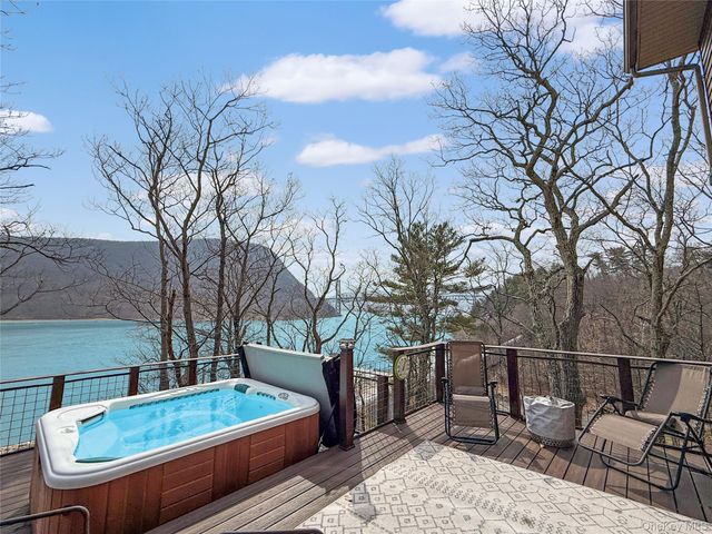 65 Mine Dock Road, Fort Montgomery, NY 10922