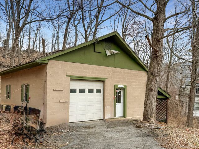 65 Mine Dock Road, Fort Montgomery, NY 10922