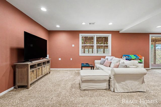 2793 Cascade Springs Drive Se, Cascade Twp, MI 49546
