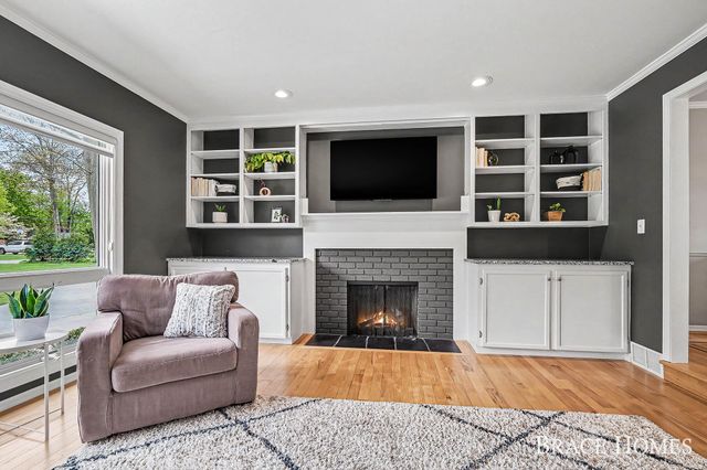 2793 Cascade Springs Drive Se, Cascade Twp, MI 49546