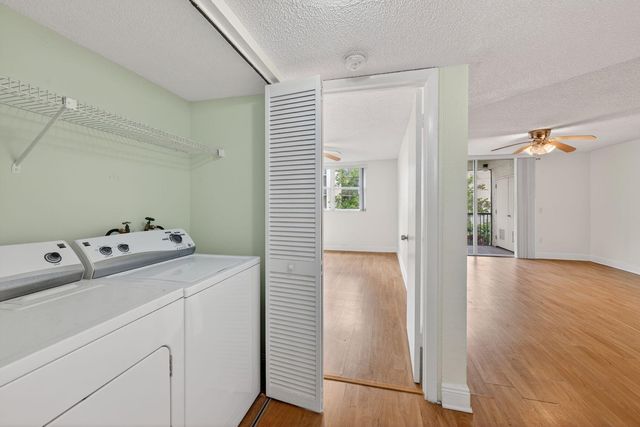 8353 Lake Drive 204, Doral, FL 33166