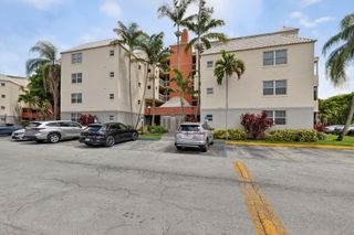 8353 Lake Drive 204, Doral, FL 33166
