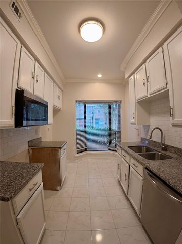 12550 Piping Rock Drive 29, Houston, TX 77077