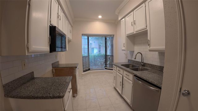 12550 Piping Rock Drive 29, Houston, TX 77077