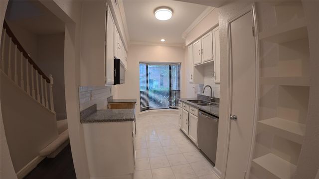 12550 Piping Rock Drive 29, Houston, TX 77077